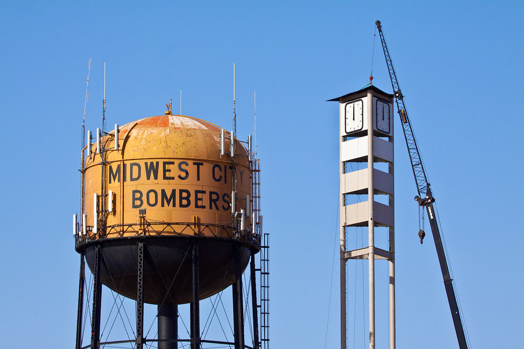 Midwest City water tower